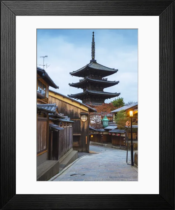 Framed Print : Japan, Kyoto, Higashiyama District, Gion, Yasaka Pagoda in Hokanji temple Framed Print : Japan, Kyoto, Higashiyama District, Gion, Yasaka Pagoda in Hokanji temple