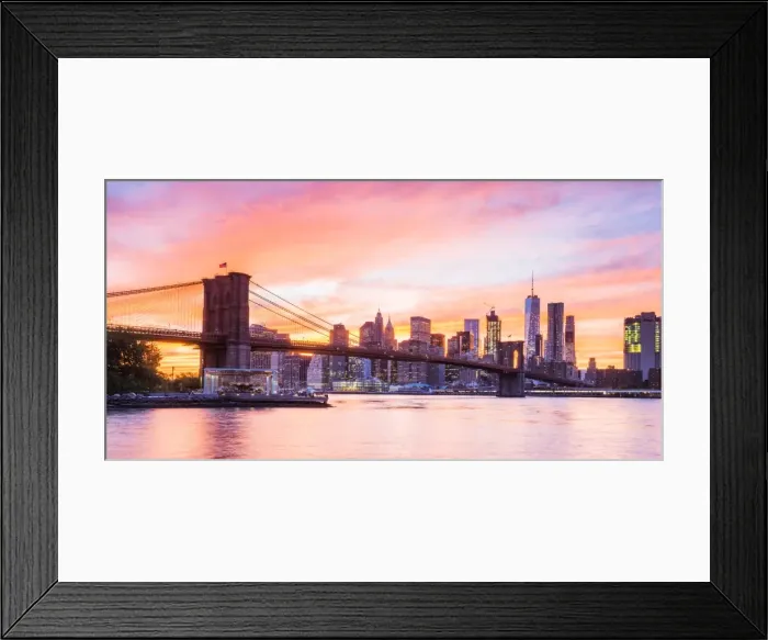 Framed Print : Brooklyn Bridge and Manhattan skyline, New York, USA