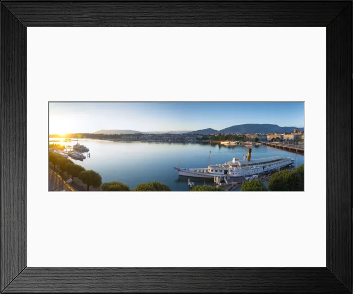 Framed Print : Lake Geneva, Geneva, Switzerland Framed Print : Lake Geneva, Geneva, Switzerland