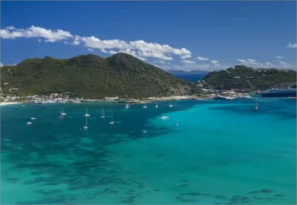 Netherlands Antilles, Sint Maarten, Philipsburg, elevated town and beach view