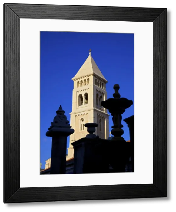 Framed Print : Lutheran Church Of The Redeemer, Jerusalem, Israel, Middle East Framed Print : Lutheran Church Of The Redeemer, Jerusalem, Israel, Middle East