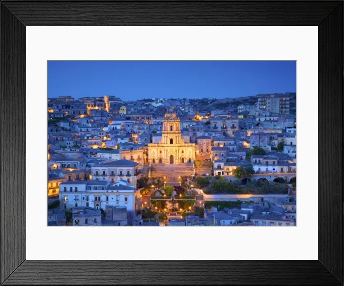 Framed Print : Cathedral of San Giorgio, Modica, Sicily, Italy Framed Print : Cathedral of San Giorgio, Modica, Sicily, Italy