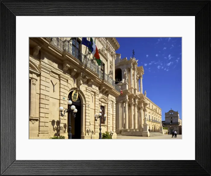 Framed Print : Piazza del Duomo, Ortygia, Syracuse, Sicily, Italy