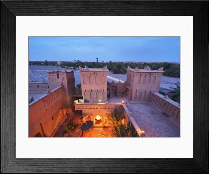 Framed Print : The 17th century Amerhidil kasbah, Skoura. Morocco (MR) Framed Print : The 17th century Amerhidil kasbah, Skoura. Morocco (MR)