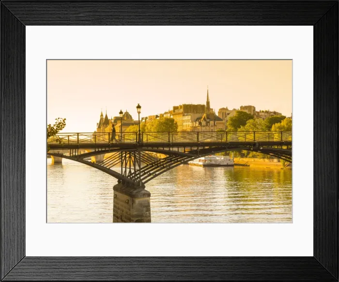 Framed Print : Pont des Arts, Paris, France Framed Print : Pont des Arts, Paris, France