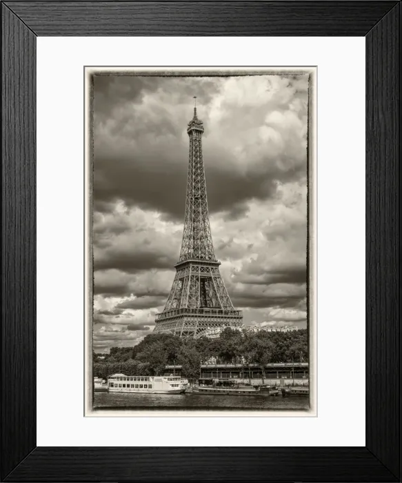 Framed Print : Eiffel Tower, Paris, France Framed Print : Eiffel Tower, Paris, France
