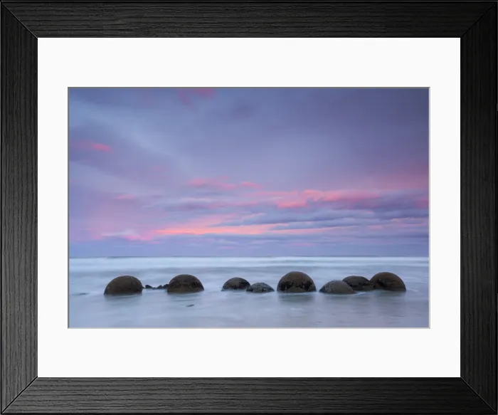 Framed Print : Moeraki Boulders, South Island, New Zealand