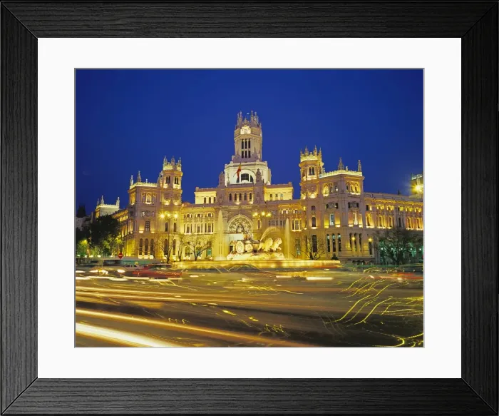 Framed Print : Plaza de Cibeles illuminated at night, Madrid, Spain, Europe Framed Print : Plaza de Cibeles illuminated at night, Madrid, Spain, Europe