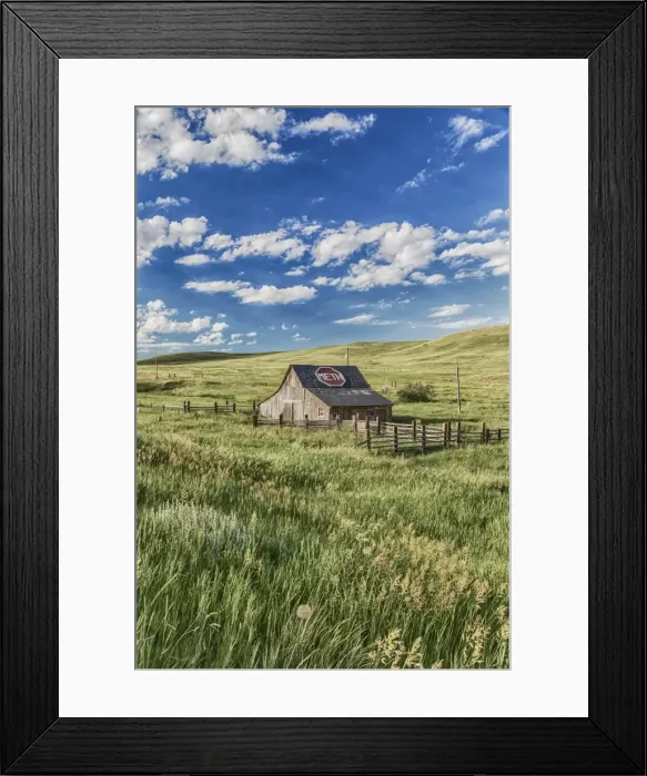 Framed Print : Old barn, Montana, USA Framed Print : Old barn, Montana, USA
