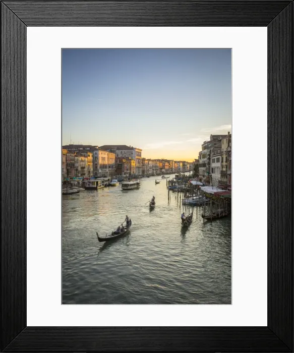 Framed Print : Grand Canal near the Rialto bridge, Venice, Italy Framed Print : Grand Canal near the Rialto bridge, Venice, Italy