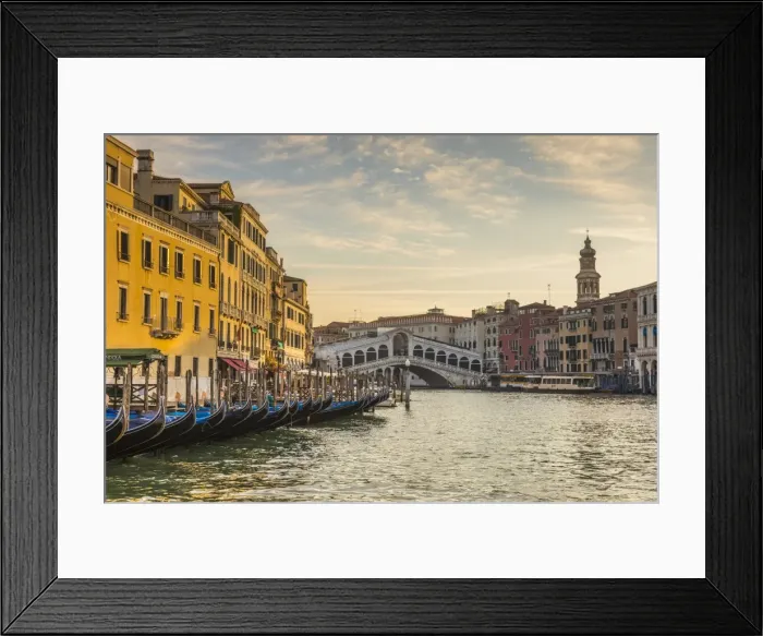 Framed Print : Rialto Bridge, Grand Canal, Venice, Italy Framed Print : Rialto Bridge, Grand Canal, Venice, Italy