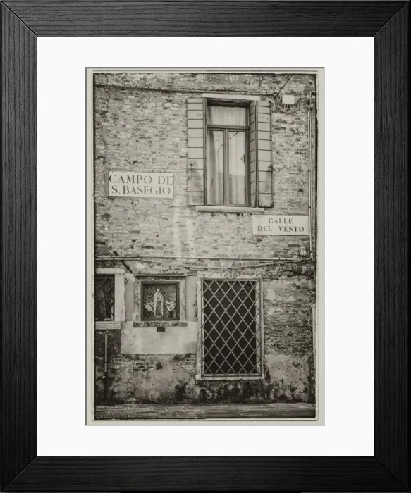 Framed Print : Facade of old building, Dorsoduro, Venice, Italy Framed Print : Facade of old building, Dorsoduro, Venice, Italy