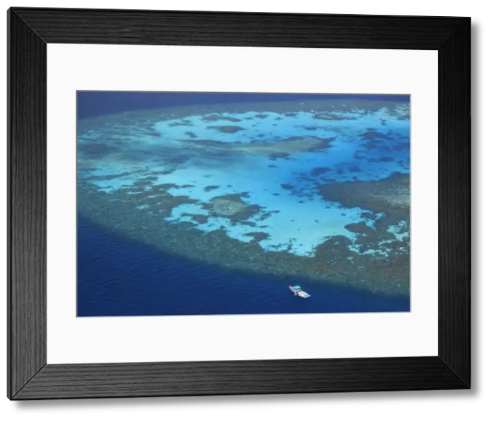 Framed Print : Maldives, South Ari Atoll, Aerial View of the chains of atolls Framed Print : Maldives, South Ari Atoll, Aerial View of the chains of atolls
