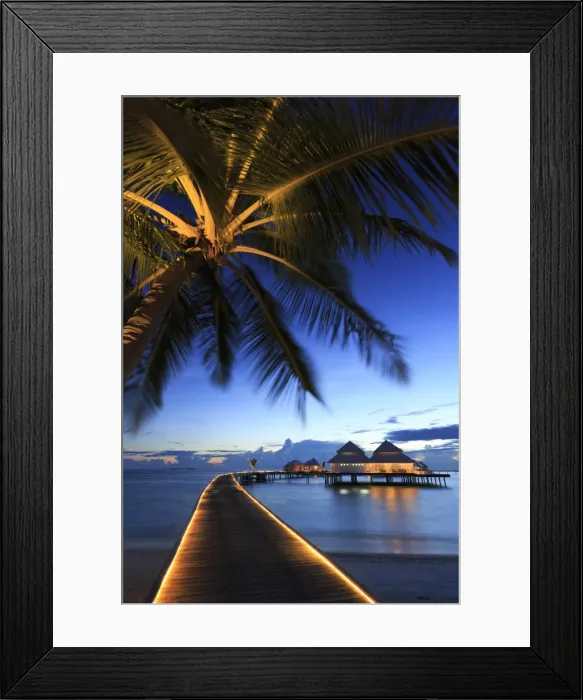 Framed Print : Maldives, South Ari Atoll, Thudufushi Island, Diamonds Thudufushi Resort Framed Print : Maldives, South Ari Atoll, Thudufushi Island, Diamonds Thudufushi Resort