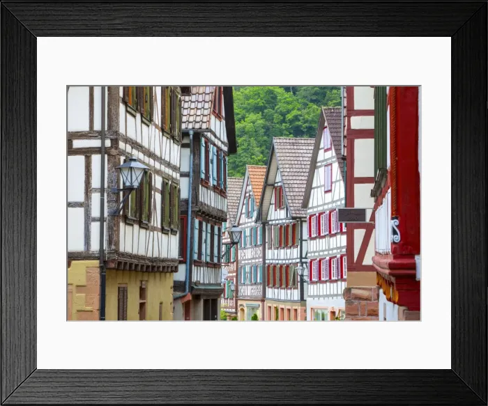 Framed Print : Traditional Half Timbered buildings in Schiltachs Picturesque Medieval Altstad (Old Town) Framed Print : Traditional Half Timbered buildings in Schiltachs Picturesque Medieval Altstad (Old Town)