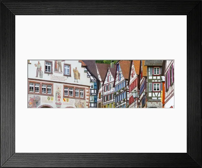 Framed Print : Traditional Half Timbered buildings in Schiltachs Picturesque Medieval Altstad (Old Town) Framed Print : Traditional Half Timbered buildings in Schiltachs Picturesque Medieval Altstad (Old Town)