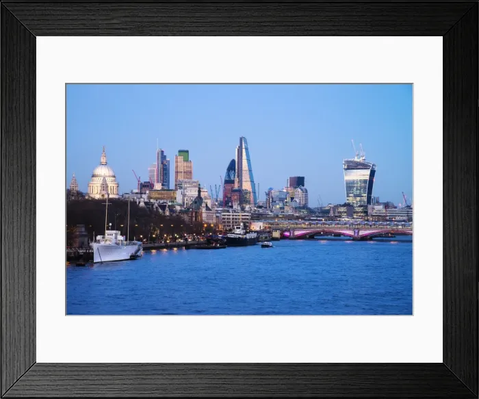 Framed Print : London skyline at dusk, UK Framed Print : London skyline at dusk, UK