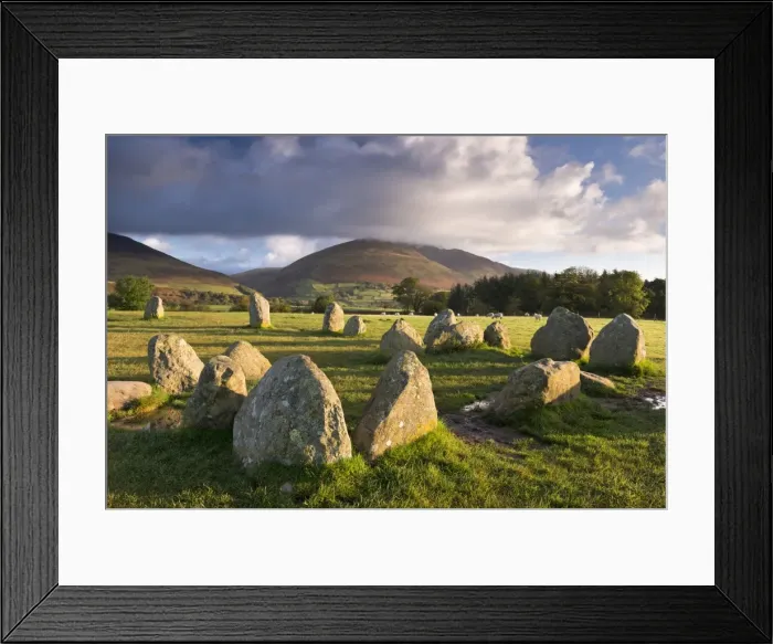 Framed Print : Castlerigg Stone Circle with Blencathra mountain behind, Lake District, Cumbria, England Framed Print : Castlerigg Stone Circle with Blencathra mountain behind, Lake District, Cumbria, England
