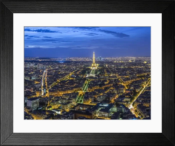 Framed Print : Dusk view over Eiffel Tower & Paris, France Framed Print : Dusk view over Eiffel Tower & Paris, France