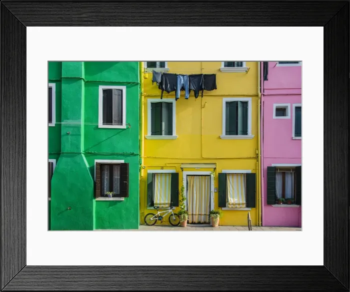 Framed Print : Colourful painted houses in Burano, Veneto, Italy Framed Print : Colourful painted houses in Burano, Veneto, Italy