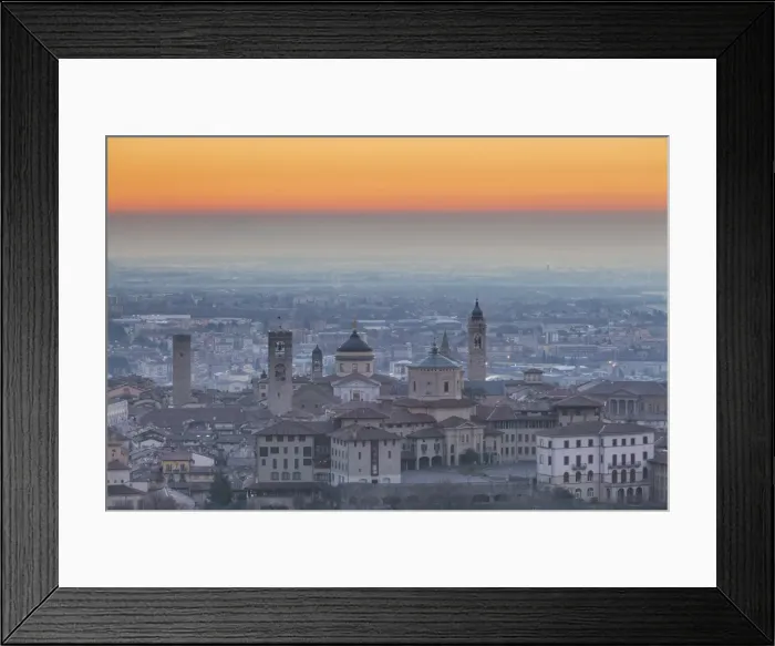 Framed Print : Bergamo, Lombardy, Italy. A view from San Vigilio at dusk Framed Print : Bergamo, Lombardy, Italy. A view from San Vigilio at dusk