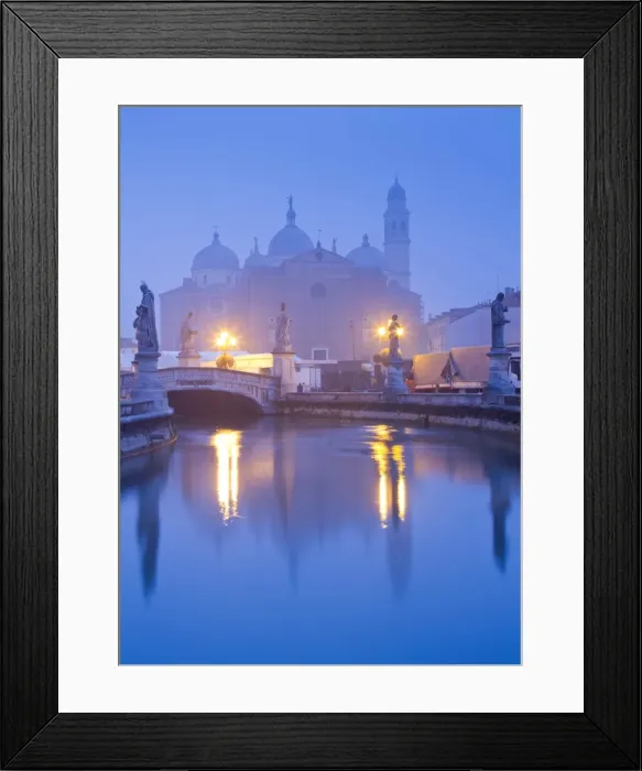 Framed Print : foggy dawn in Padua, Veneto, Italy Framed Print : foggy dawn in Padua, Veneto, Italy