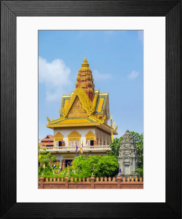 Framed Print : Wat Ounalom, Phnom Penh, Cambodia Framed Print : Wat Ounalom, Phnom Penh, Cambodia