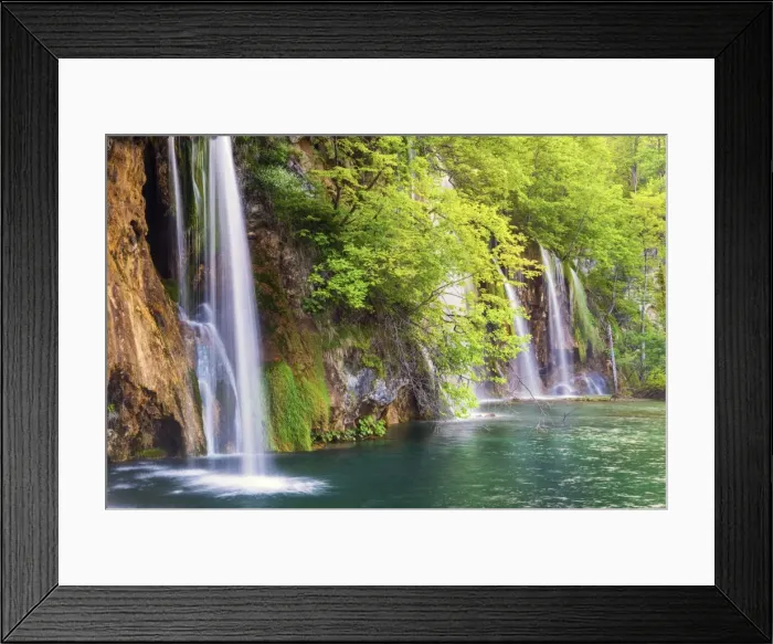 Framed Print : Croatia, Dalmatia, Karlovac, Plitvice, Plitvice national park, Waterfall at the high