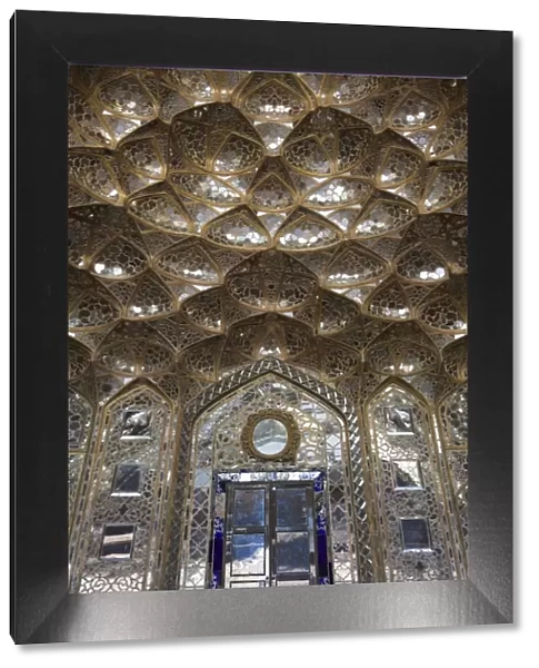 Iran, Central Iran, Esfahan, Decorative Arts Museum, interior detail