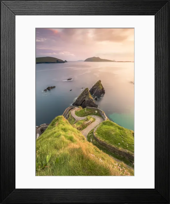 Framed Print : Dunquin pier (Dun Chaoin), Dingle peninsula, County Kerry, Munster province, Ireland
