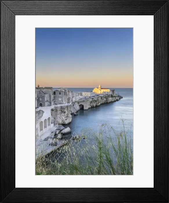Framed Print : Italy, Italia. Apulia, Puglia, Foggia district