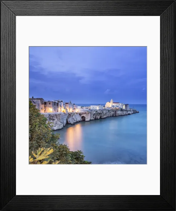 Framed Print : Italy, Italia. Apulia, Puglia, Foggia district Framed Print : Italy, Italia. Apulia, Puglia, Foggia district