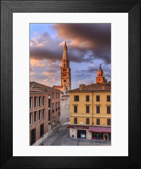 Framed Print : Italy, Italia; Emilia-Romagna; Modena district Framed Print : Italy, Italia; Emilia-Romagna; Modena district