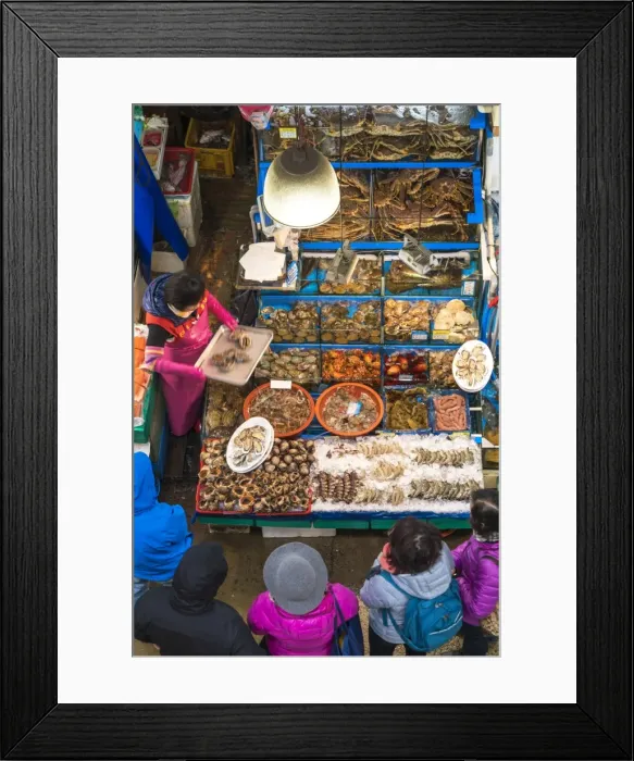 Framed Print : Elevated view of fish stalls, Noryangjin Fish Market, Seoul, South Korea Framed Print : Elevated view of fish stalls, Noryangjin Fish Market, Seoul, South Korea