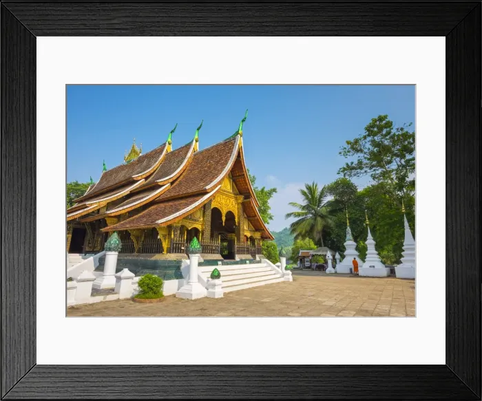 Framed Print : Wat Xieng Thong buddhist temple, Luang Prabang, Louangphabang Province, Laos Framed Print : Wat Xieng Thong buddhist temple, Luang Prabang, Louangphabang Province, Laos