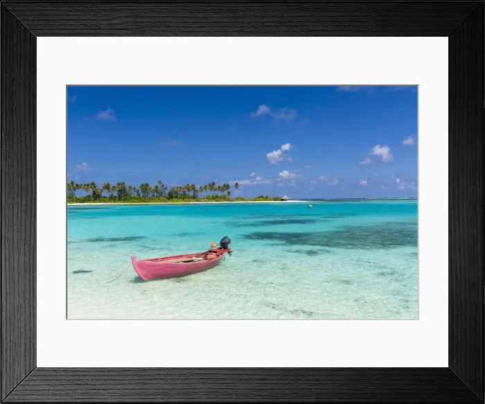 Framed Print : Dream Island of Olhuveli Beach and Spa Resort, South Male Atoll, Kaafu Atoll, Maldives Framed Print : Dream Island of Olhuveli Beach and Spa Resort, South Male Atoll, Kaafu Atoll, Maldives