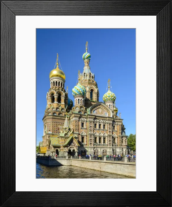 Framed Print : Church of our Saviour on the spilled blood on Griboedov Canal, Saint Petersburg, Russia Framed Print : Church of our Saviour on the spilled blood on Griboedov Canal, Saint Petersburg, Russia
