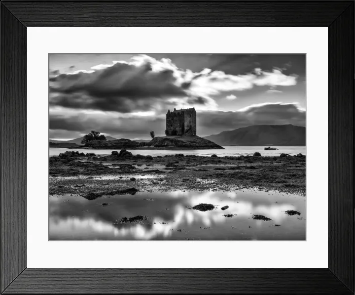 Framed Print : Castle Stalker on loch Laich, Argyll and Bute, Scotland Framed Print : Castle Stalker on loch Laich, Argyll and Bute, Scotland