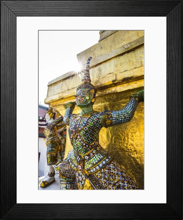 Framed Print : Wat Phra Kaew (Temple of the Emerald Buddha), Bangkok, Thailand Framed Print : Wat Phra Kaew (Temple of the Emerald Buddha), Bangkok, Thailand