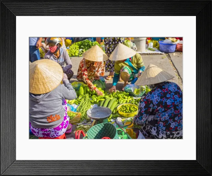 Framed Print : Vietnamese women buying and selling vegetables at An Binh market, Can Tho, Mekong Delta Framed Print : Vietnamese women buying and selling vegetables at An Binh market, Can Tho, Mekong Delta