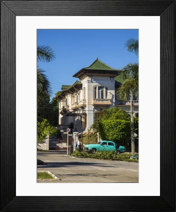 Framed Print : Avenida de los Presidentes, Vedado, Havana, Cuba Framed Print : Avenida de los Presidentes, Vedado, Havana, Cuba