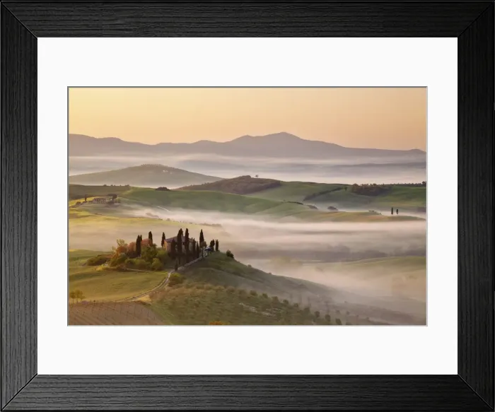 Framed Print : Belvedere farm at sunsise, Orcia valley, Tuscany, Italy Framed Print : Belvedere farm at sunsise, Orcia valley, Tuscany, Italy