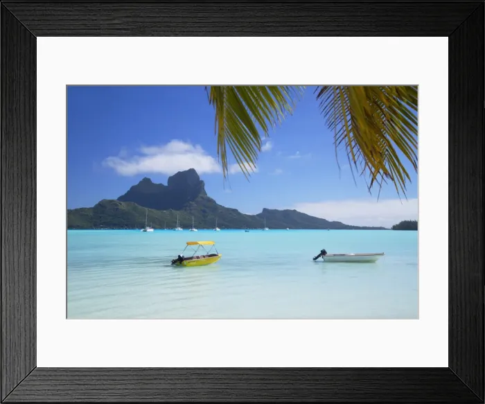 Framed Print : Bora Bora, Society Islands, French Polynesia Framed Print : Bora Bora, Society Islands, French Polynesia