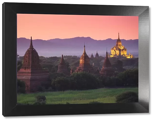 Myanmar (Burma), Temples of Bagan (Unesco world Heritage Site), Thatbynnyu Pagoda