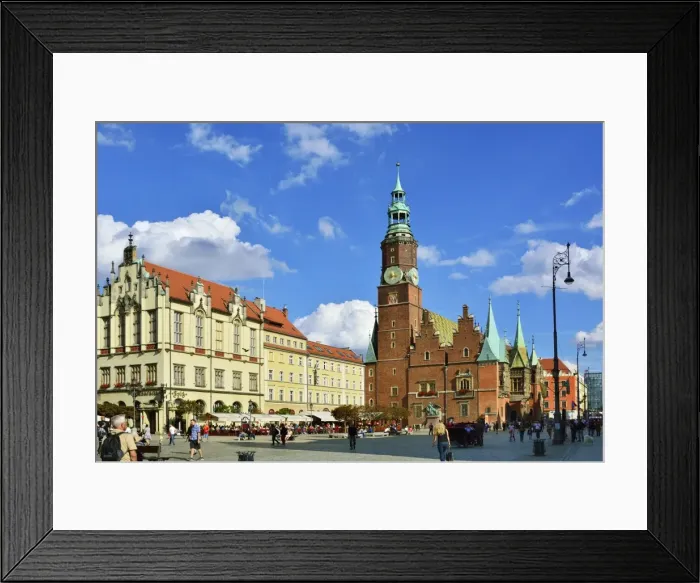 Framed Print : The Rynek (Market Square) and the Old Town Hall Framed Print : The Rynek (Market Square) and the Old Town Hall