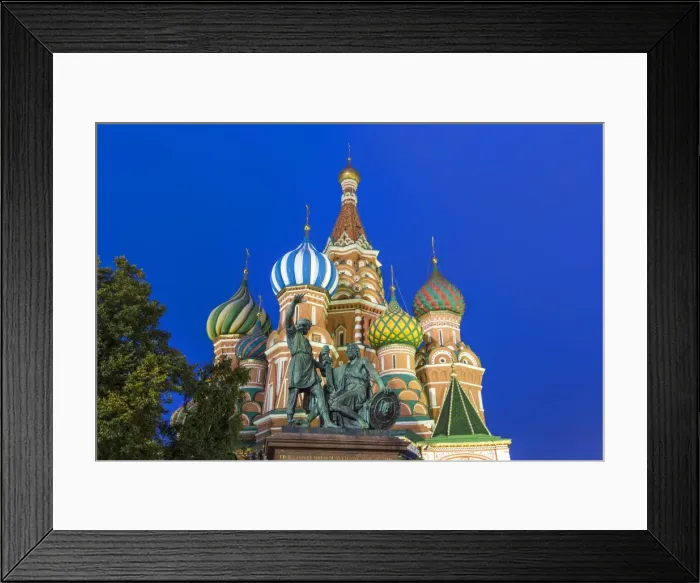 Framed Print : St Basils Cathedral in Red Square, Moscow, Russia Framed Print : St Basils Cathedral in Red Square, Moscow, Russia