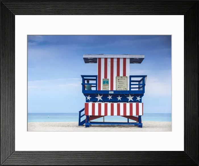 Framed Print : U. S. A, Miami, Miami beach, South Beach, Life guard beach hut Framed Print : U. S. A, Miami, Miami beach, South Beach, Life guard beach hut