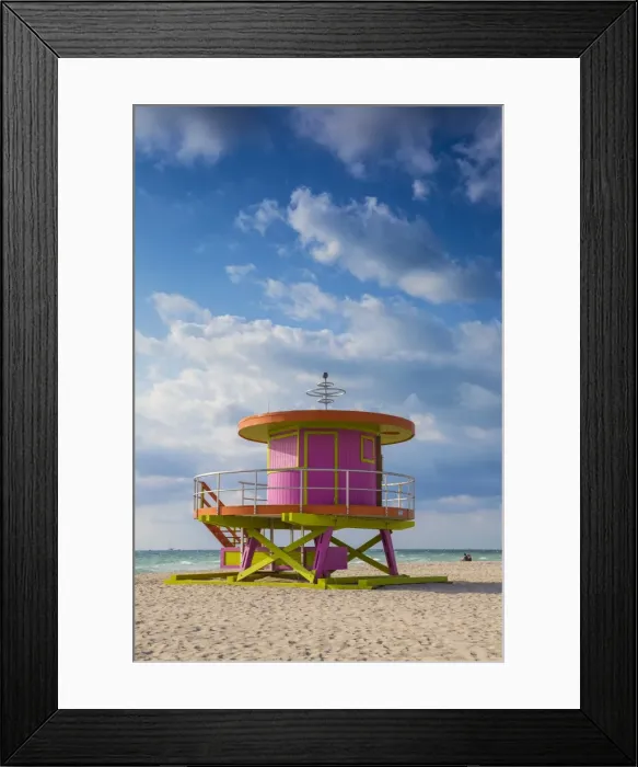 Framed Print : U. S. A, Miami, Miami beach, South Beach, Life guard beach hut Framed Print : U. S. A, Miami, Miami beach, South Beach, Life guard beach hut