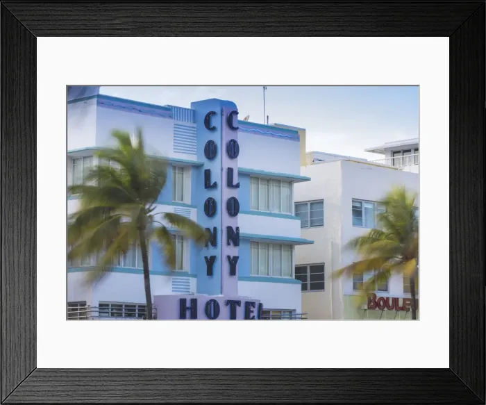 Framed Print : U. S. A, Miami, Miami Beach, South Beach, The Colony Art Deco Hotel on Ocean drive Framed Print : U. S. A, Miami, Miami Beach, South Beach, The Colony Art Deco Hotel on Ocean drive