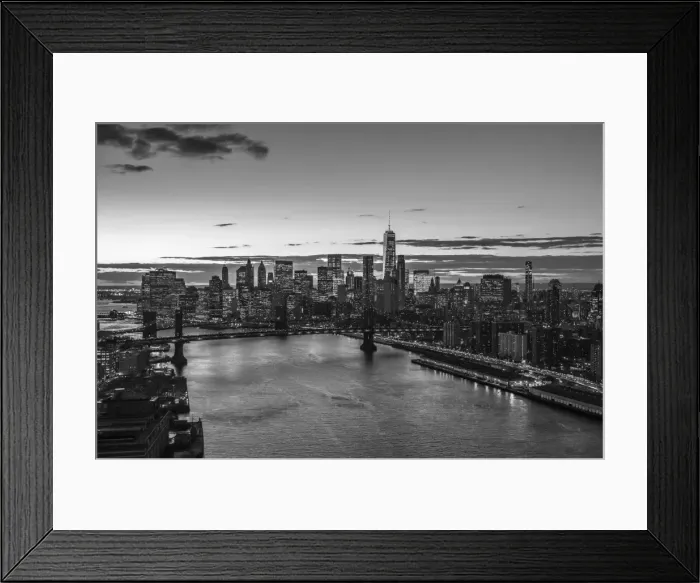 Framed Print : Mahattan Bridge, East River and Lower Manhattan, New York City, New York, USA Framed Print : Mahattan Bridge, East River and Lower Manhattan, New York City, New York, USA